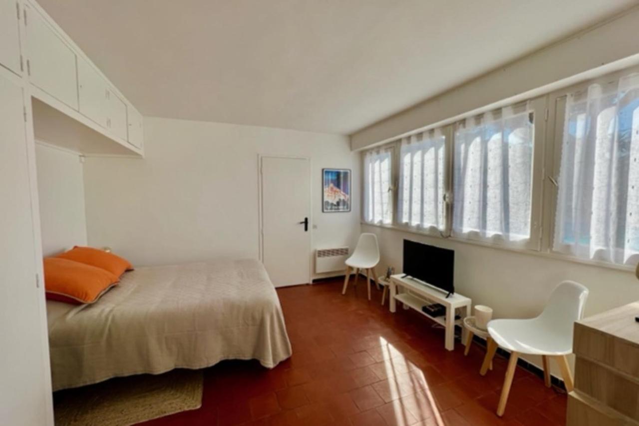 35M With Pool For Couple In Saint Tropez Lägenhet Exteriör bild